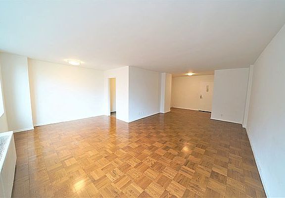 4th image of 160 E 84th St APT 12H