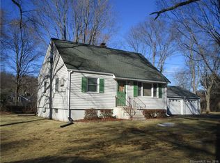 478 Stevenson Rd, Fairfield, CT 06825