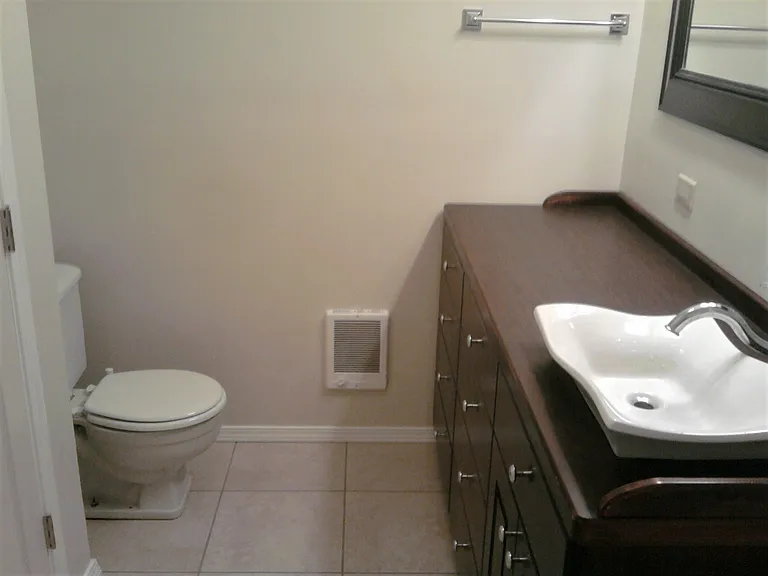 135 W 5th St S #B — Photo 16