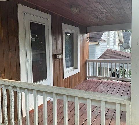 2nd image of 90 Ford Ave