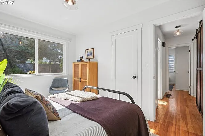 4915 NE 78th Ave — Photo 5