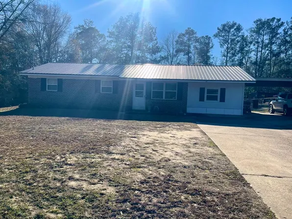 620 County Road 79, Headland, AL 36345