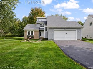 24400 Taft Rd, Novi, MI 48375