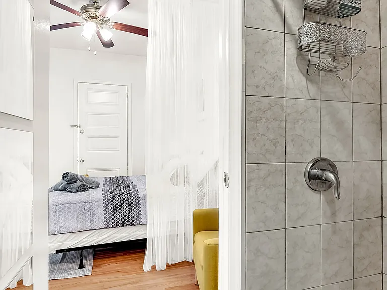 1131 Spruce St #2b & 1b — Photo 5