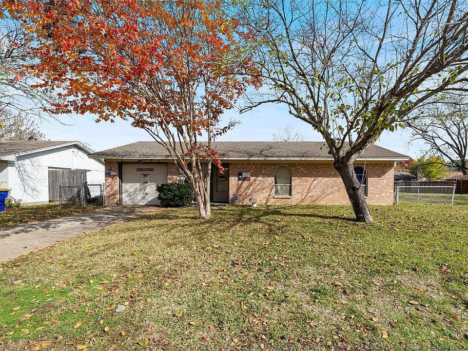 1st image of 710 Catherine Ln