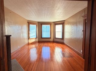 108 Willard Ave #1, Newington, CT 06111