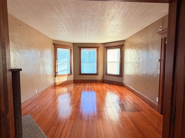 108 Willard Ave #1
