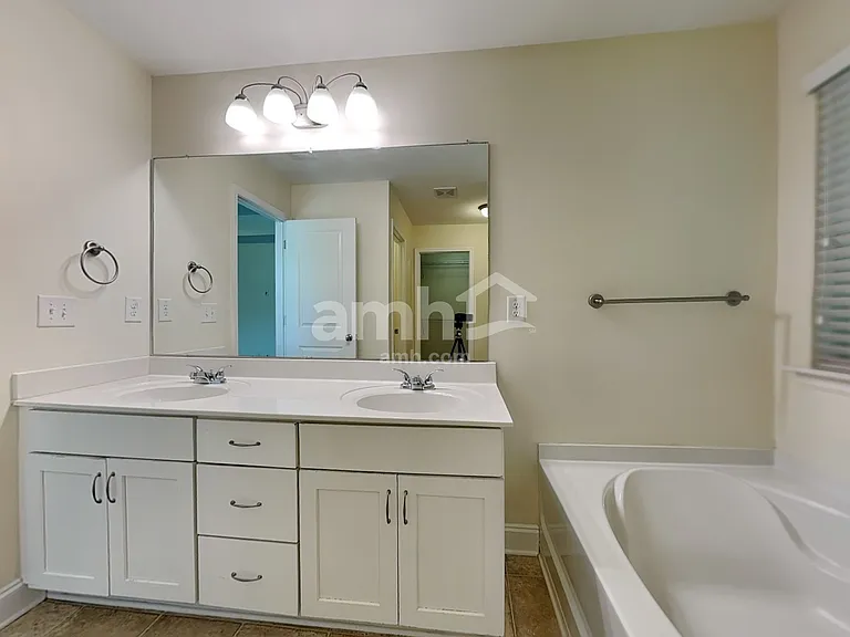 2474 Beal St — Photo 8