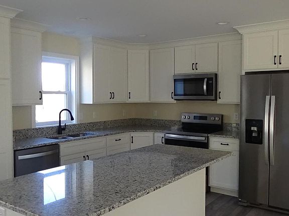 3rd image of 130 Soule Rd