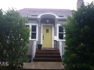 1949 4th Ave W, Seattle, WA 98119