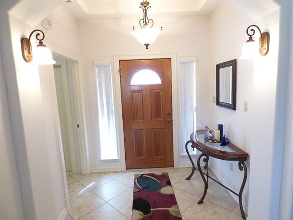 2nd image of 3601 Clubhouse Dr