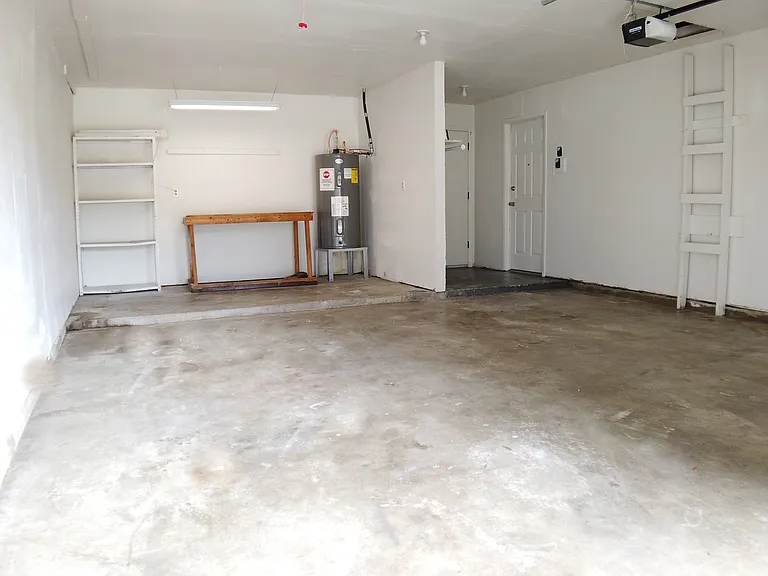 1713 Pleasant Lane, Copperas Cove TX
2-CAR GARAGE