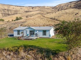 937 Rest Haven Rd, Yakima, WA 98901