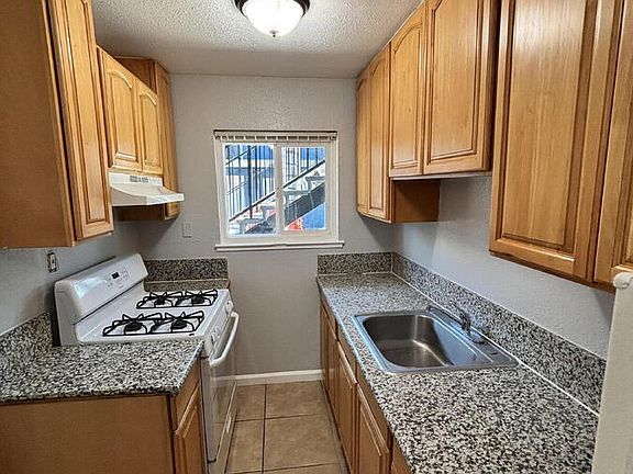 4th image of 729 Dixieanne Ave APT 2