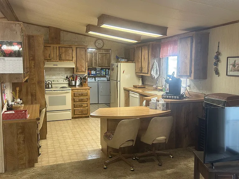 9002 E Citrus Ln S — Photo 16