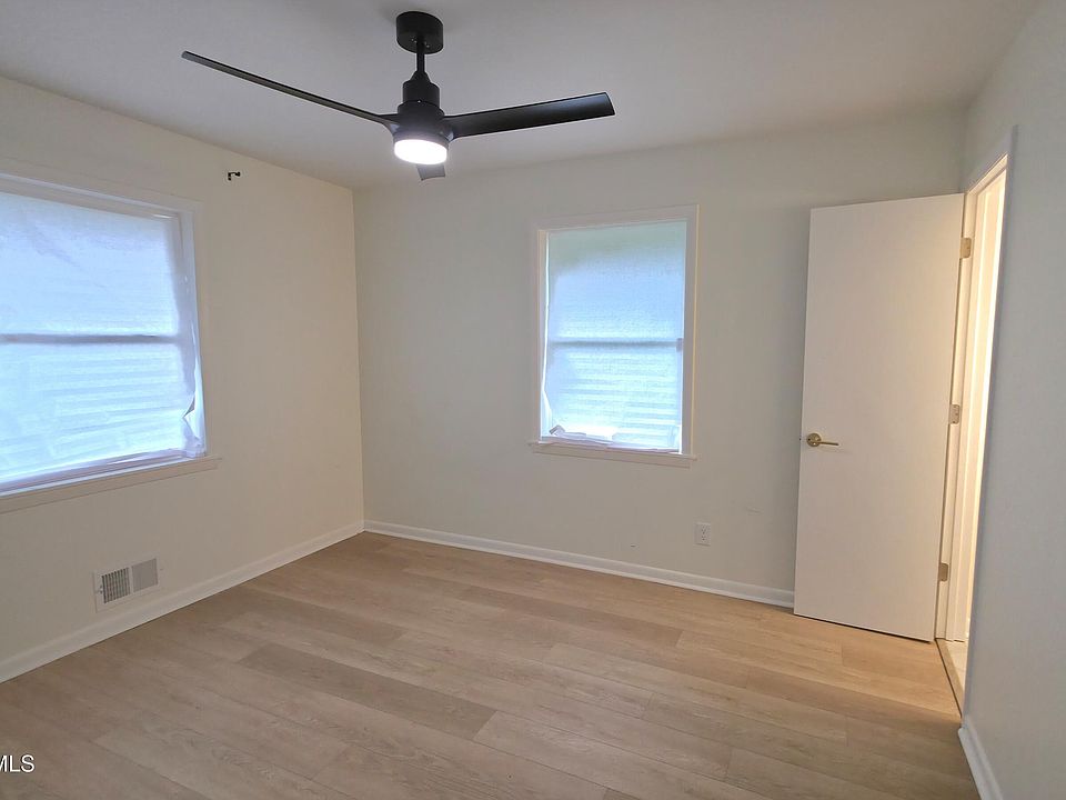 2nd image of 2712 Marschalk Road