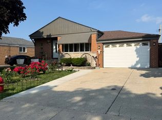 8207 S Kostner Ave, Chicago, IL 60652