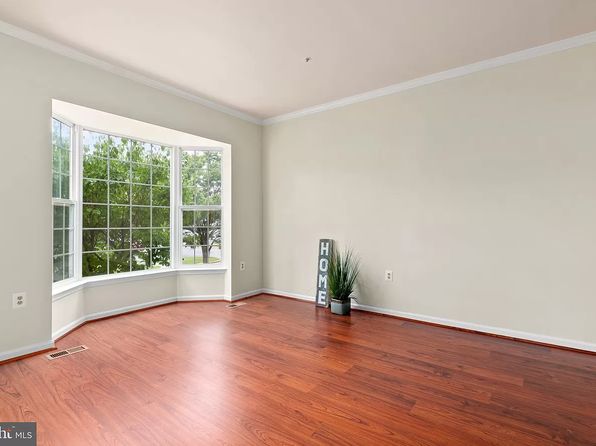 1410 Jed Forest Dr, Crofton, MD 21114