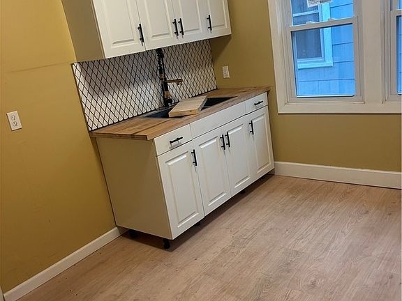 4th image of 28 Lonsdale Rd