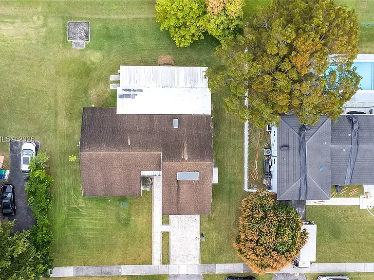 9501 Palmetto Club Ln E — Photo 35
