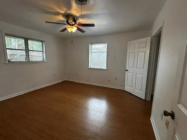 261 Hollywood Dr #C — Photo 20