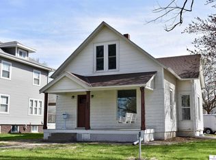 807 E 5th St, Fremont, NE 68025