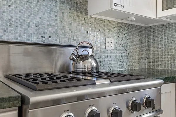 Sold by Compass | media 10