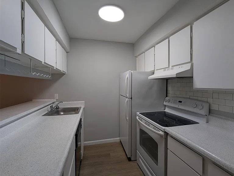 525 Heights Blvd #26 — Photo 2