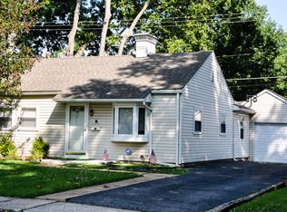 1200 Bel Aire Dr, Belleville, IL