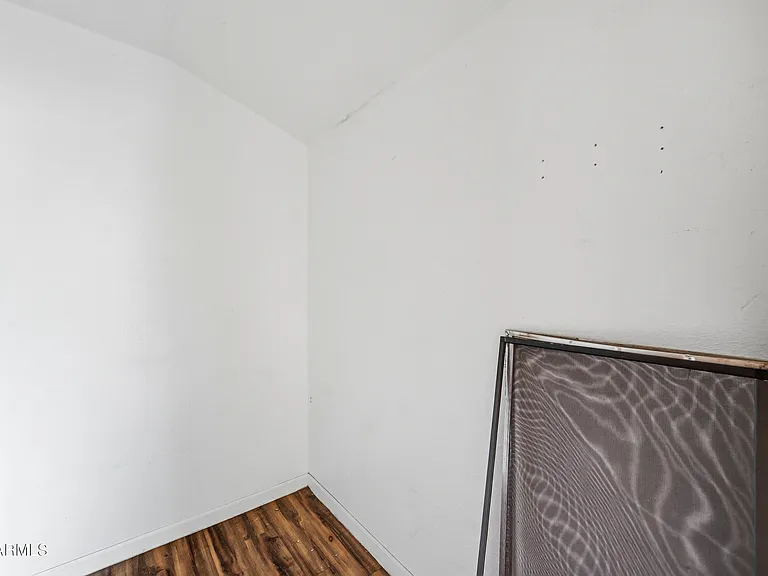 436 W Clark St #202 — Photo 16