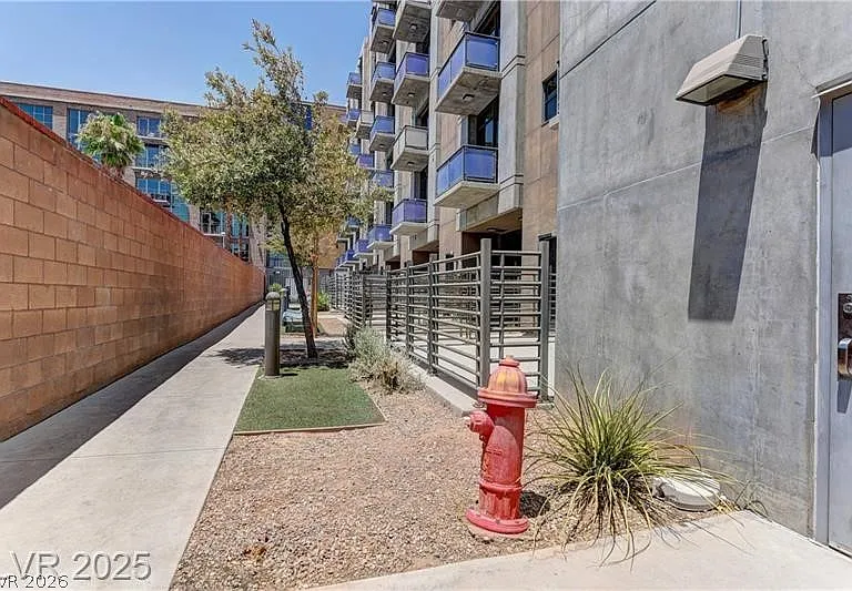 353 E Bonneville Ave #511 — Photo 19