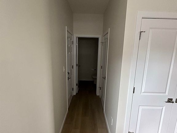 4th image of 3342 Erlanger Bnd NW