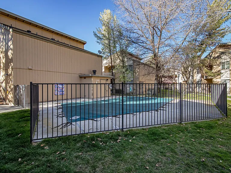 2300 Dickerson Rd #42 — Photo 29