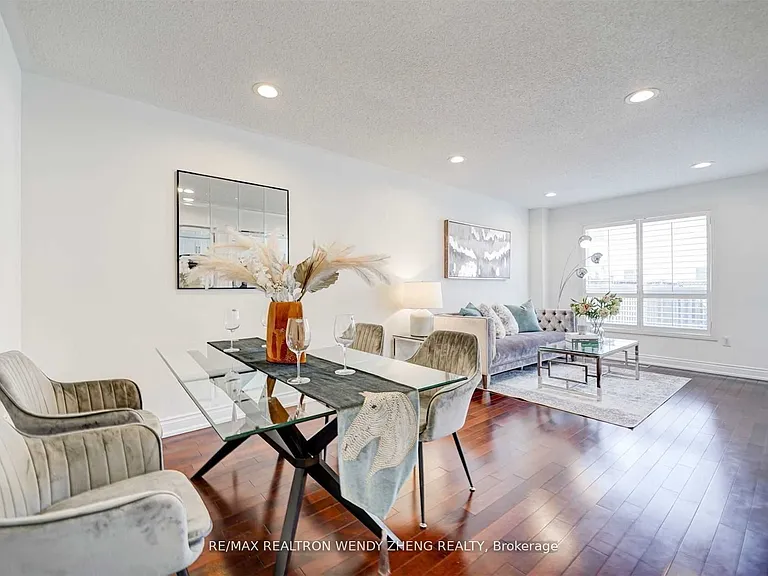 60 Warren Bradley St — Photo 7