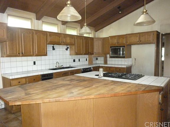 5th image of 6204 Encinita Ave