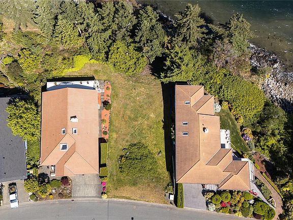 5th image of 197 Marine Dr