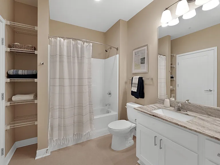 The Liberty Apartments and Townhomes — Photo 20