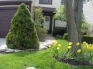 860 Hanover Ct, Akron, OH
