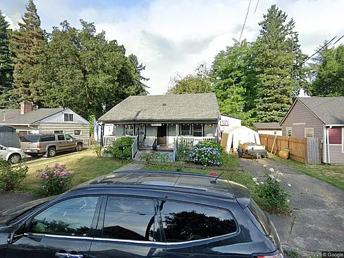 3245 Abrams Ave NE Photo 1