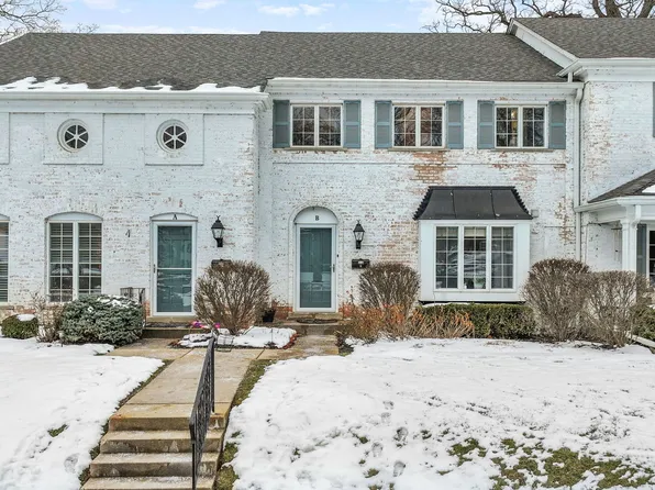 7324 Heritage Ct #1B, Frankfort, IL 60423