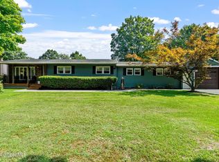 254 Chamberlin Hill Rd, West Sand Lake, NY 12196