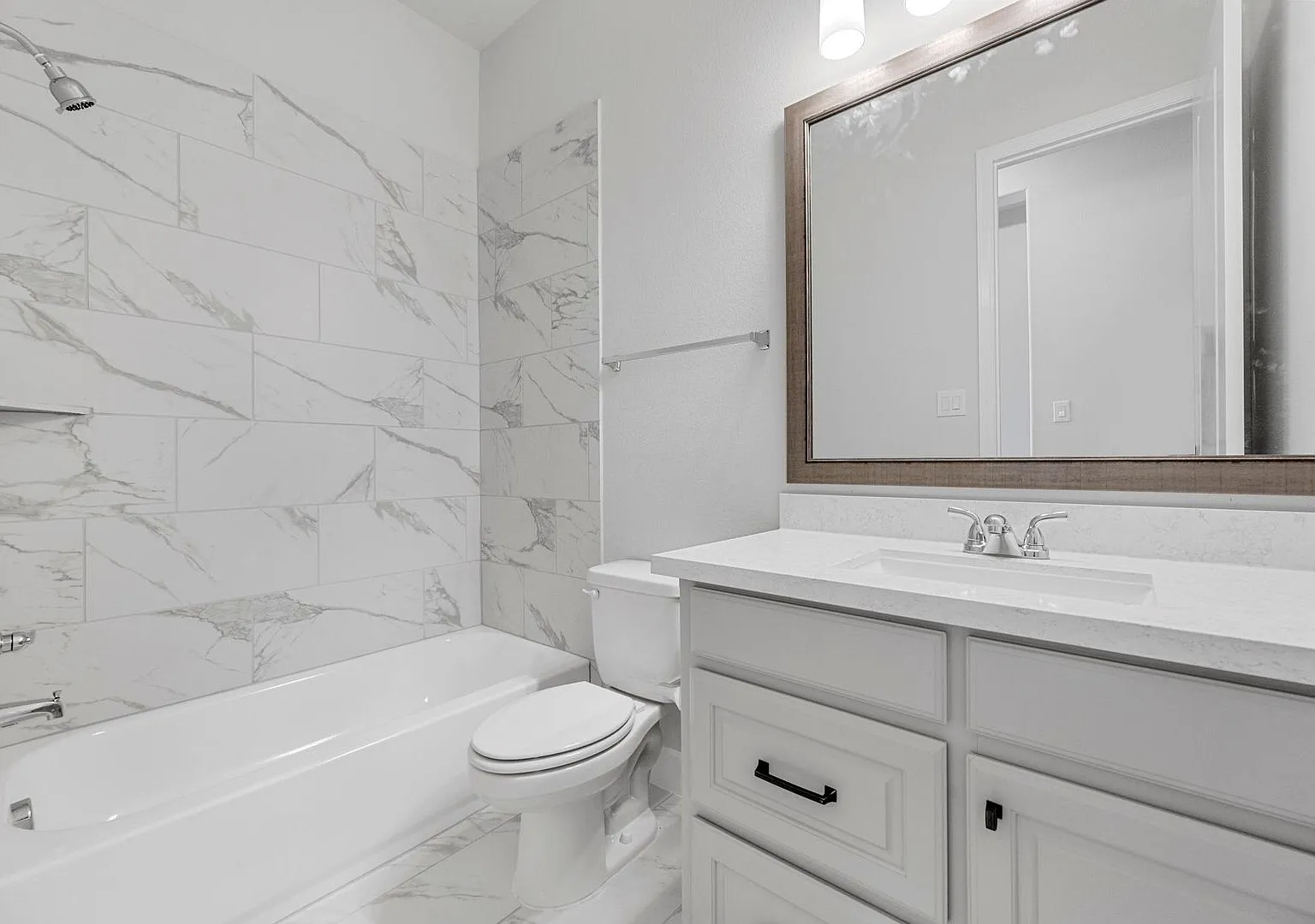 Gorgeous Mansfield Home — Photo 4
