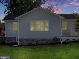 915 Thompson St, Martinsburg, WV 25401