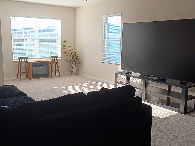 8142 SW 59th Ave — Photo 20