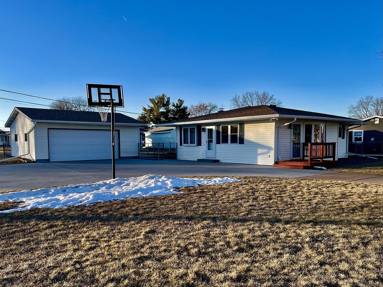 2529 Bainbridge STREET, La Crosse, WI 54603 | Zillow