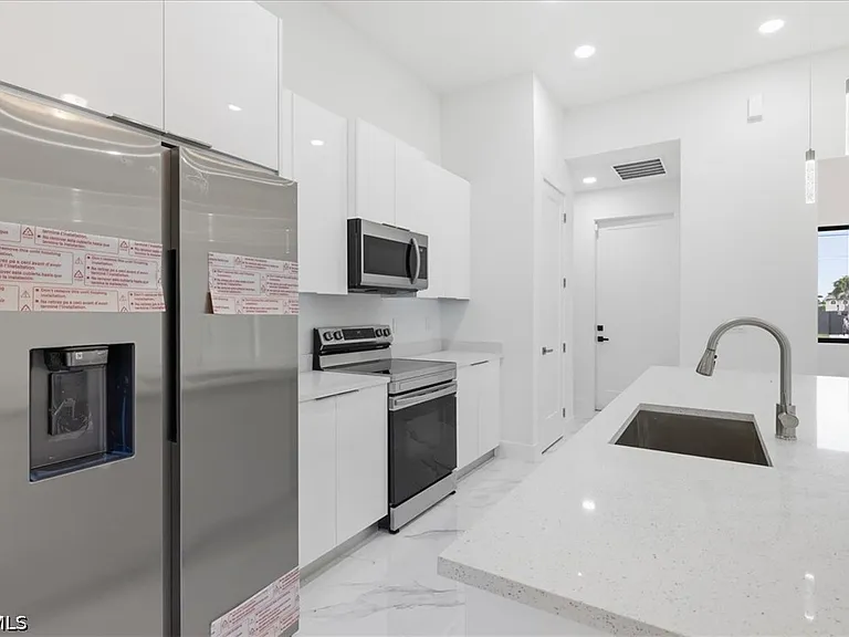 1436 Graham Cir — Photo 13