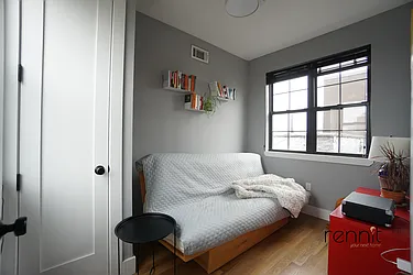 Rented by Rennit Inc.