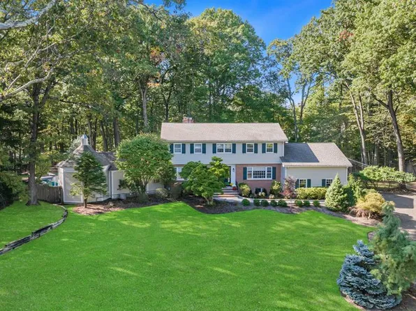 365 Annette Ct, Wyckoff, NJ 07481