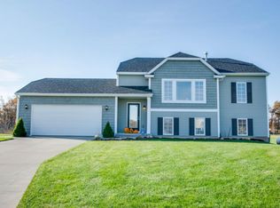 11869 Richmont Ave NE, Cedar Springs, MI 49319