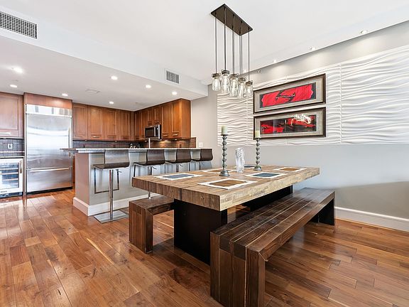 5th image of 8100 River Rd APT 401